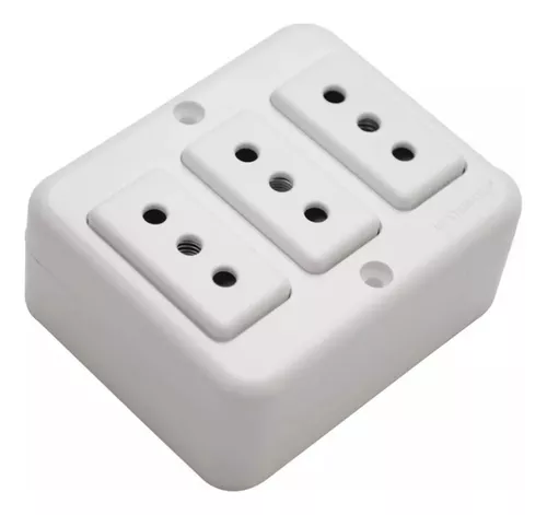 Z2/ ENCHUFE TRIPLE SOBREPUESTO